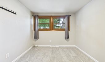 1112 Forest St, Brookings, SD 57006