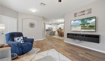 6936 SURREY OAK Dr, Apollo Beach, FL 33572