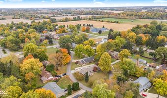 34 Colony Rd, Anderson, IN 46011