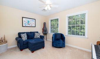 473 Hart St, Bristol, CT 06010