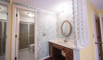 111 Abner Creek Pkwy, Avon, IN 46123
