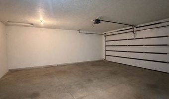 640 S 9th St, Akron, IA 51001