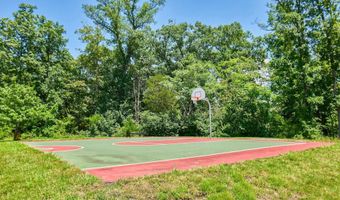 25066 CROXLEY GREEN Sq, Aldie, VA 20105