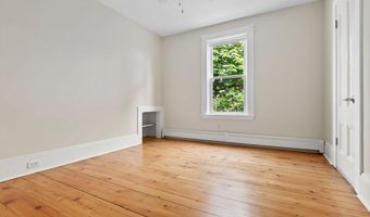 17 Lothrop St 1, Beverly, MA 01915
