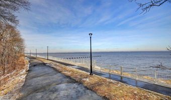 325 Meinzer St, Aberdeen, NJ 07747