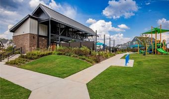 3406 Scoggins Rd, Bentonville, AR 72713