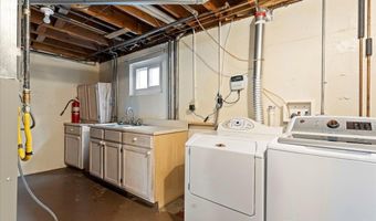 2614 E 16TH St, Cheyenne, WY 82001