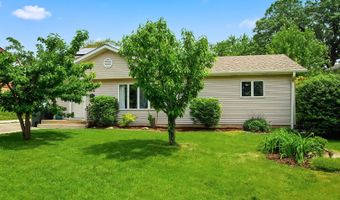 615 Highland Ave, Antioch, IL 60002