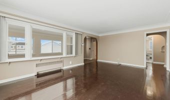 114 Interlochen Dr, Algonac, MI 48001
