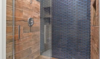 15 E Fairview St, Arlington Heights, IL 60005