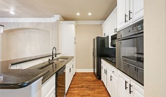 4133 Towne Green Cir, Addison, TX 75001