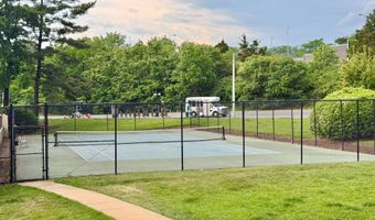 1300 ARMY NAVY Dr 823, Arlington, VA 22202