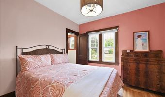 891 Park Ave, Amherst, OH 44001