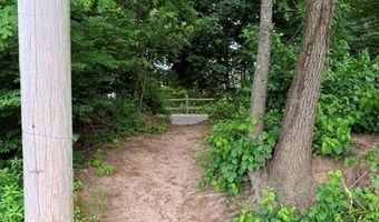 72 Vermont St, Cranston, RI 02920