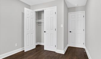 1607 N GLEBE Rd, Arlington, VA 22207
