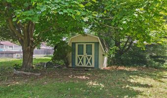 13166 Meadow St NE, Alliance, OH 44601