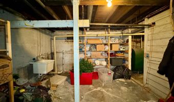 802 7th St, Britton, SD 57430