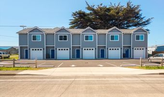 318 11TH St, Bandon, OR 97411