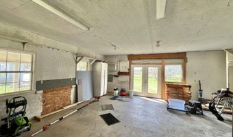 2259 E Laurel St, Atmore, AL 36502