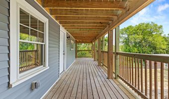 38 Newbury St, Auburn, ME 04210