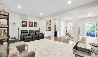 8 A Mason Ave, Bayonne, NJ 07035