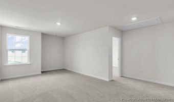 1052 Misty Creek Dr, Aberdeen, NC 28315