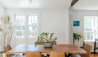 3 Vicksburg Pl, Newport, RI 02840