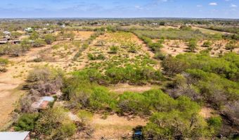 4246 Rakowitz Rd, Adkins, TX 78101