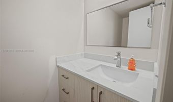 9800 W Bay Harbor Dr 406, Bay Harbor Islands, FL 33154