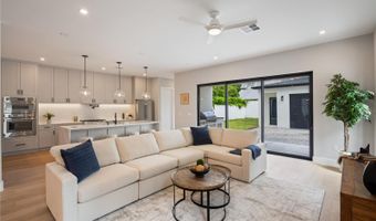 803 YATES St, Orlando, FL 32804