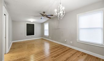 261 E OAKVIEW Pl, Alamo Heights, TX 78209