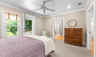 145 Bay Ave, Apalachicola, FL 32320