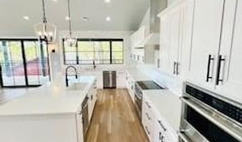 22 Vinita Cir, Monkey Island, OK 74331