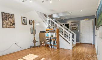 224 Beverly Rd, Asheville, NC 28805