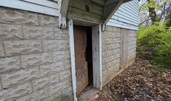 2701 Viewland St, Alton, IL 62002