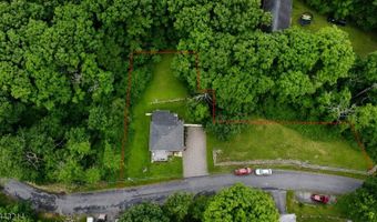 6 Pine St E, Alloway, NJ 07422