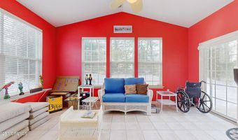 14 Edgewater Path, Barnegat, NJ 08005