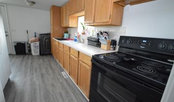 819 W 9TH St, Cheyenne, WY 82001