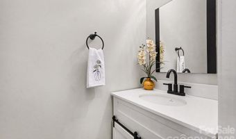 1924 DeArmon Dr, Charlotte, NC 28205