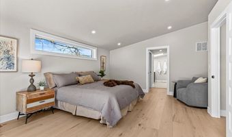 852 Oak St, Ashland, OR 97520