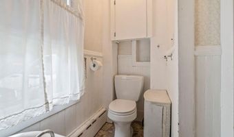 9 Willow St, Auburn, ME 04210