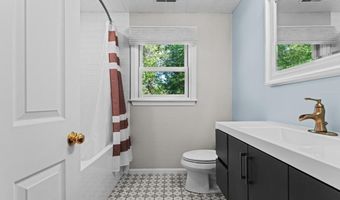 9 South St, Ashland, MA 01721