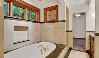 2410 State Ave, Ames, IA 50014