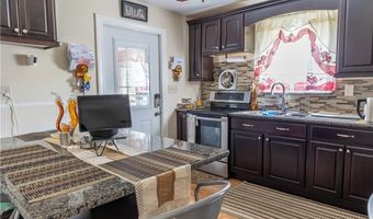 132 Bakers Creek Rd, Warwick, RI 02886