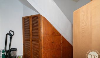 54 N Montana Ave, Absarokee, MT 59001
