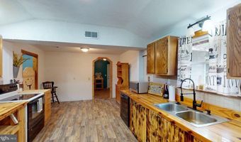 873 DELRAY Rd, Augusta, WV 26704