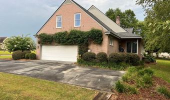 131 Lakeview Ct, Adel, GA 31620