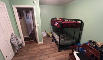 11812 Midland Trail Rd, Ashland, KY 41102