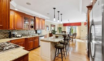 11 Swan Ln, Andover, MA 01810