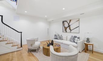 3418 RESERVOIR Rd NW, Washington, DC 20007